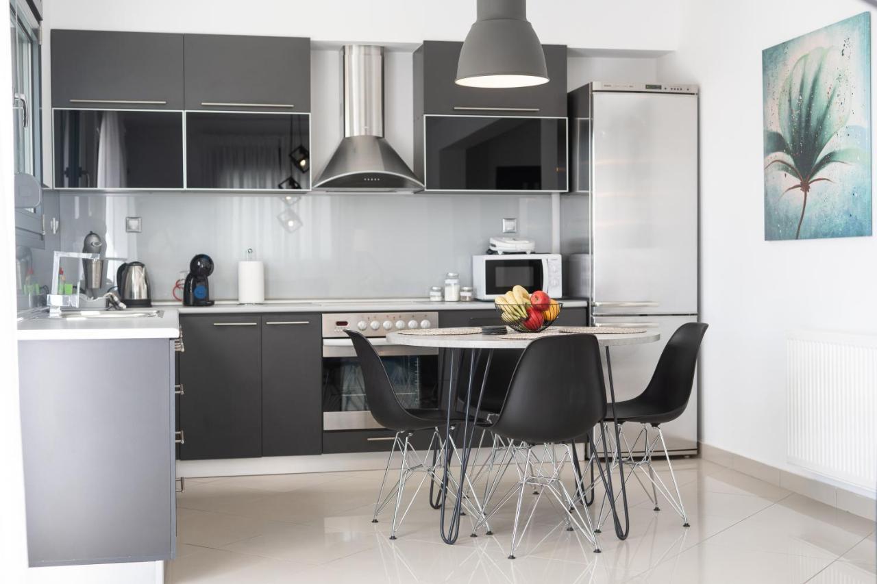Aelia Apartments Néa Péramos Extérieur photo