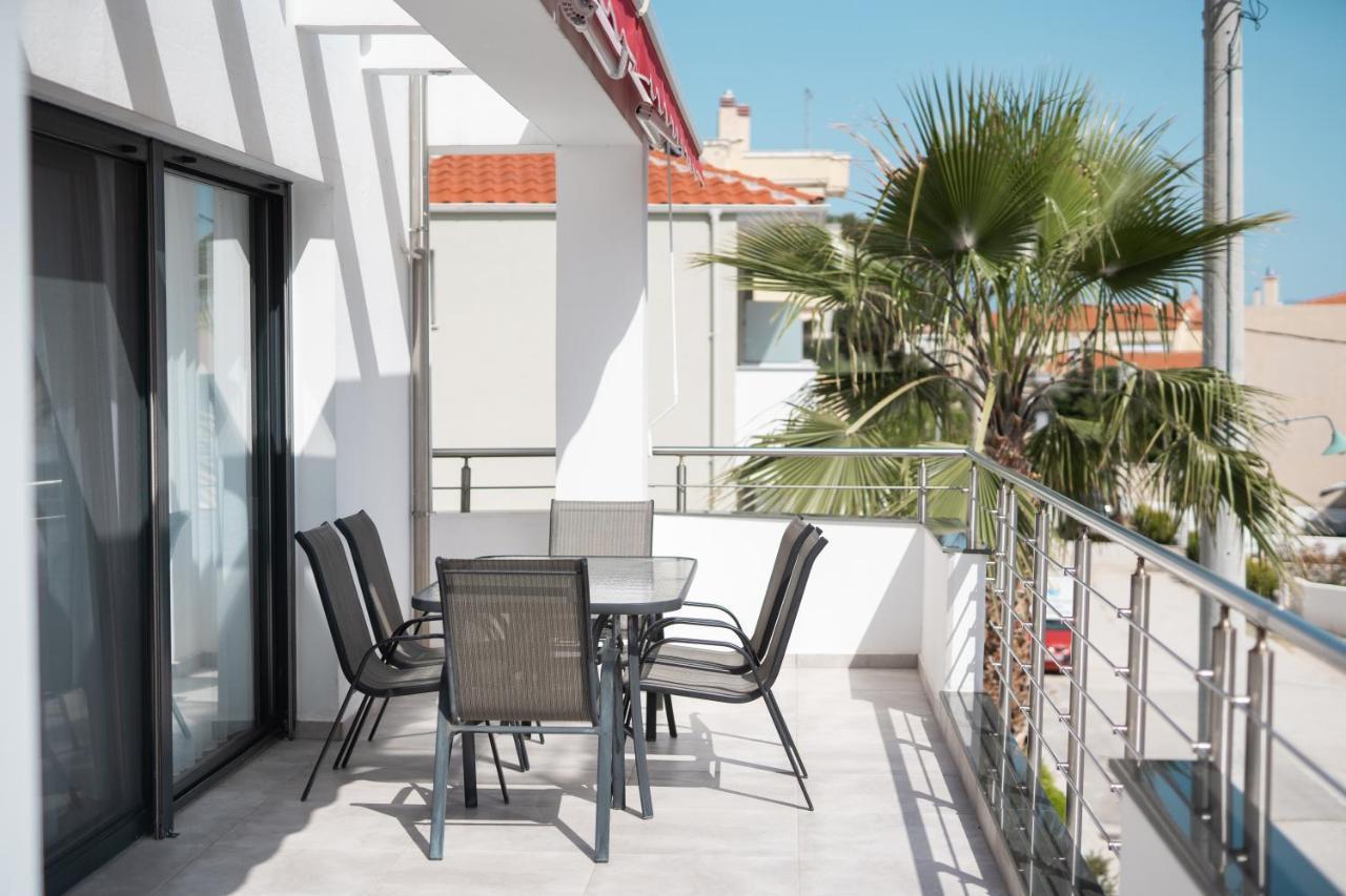 Aelia Apartments Néa Péramos Extérieur photo