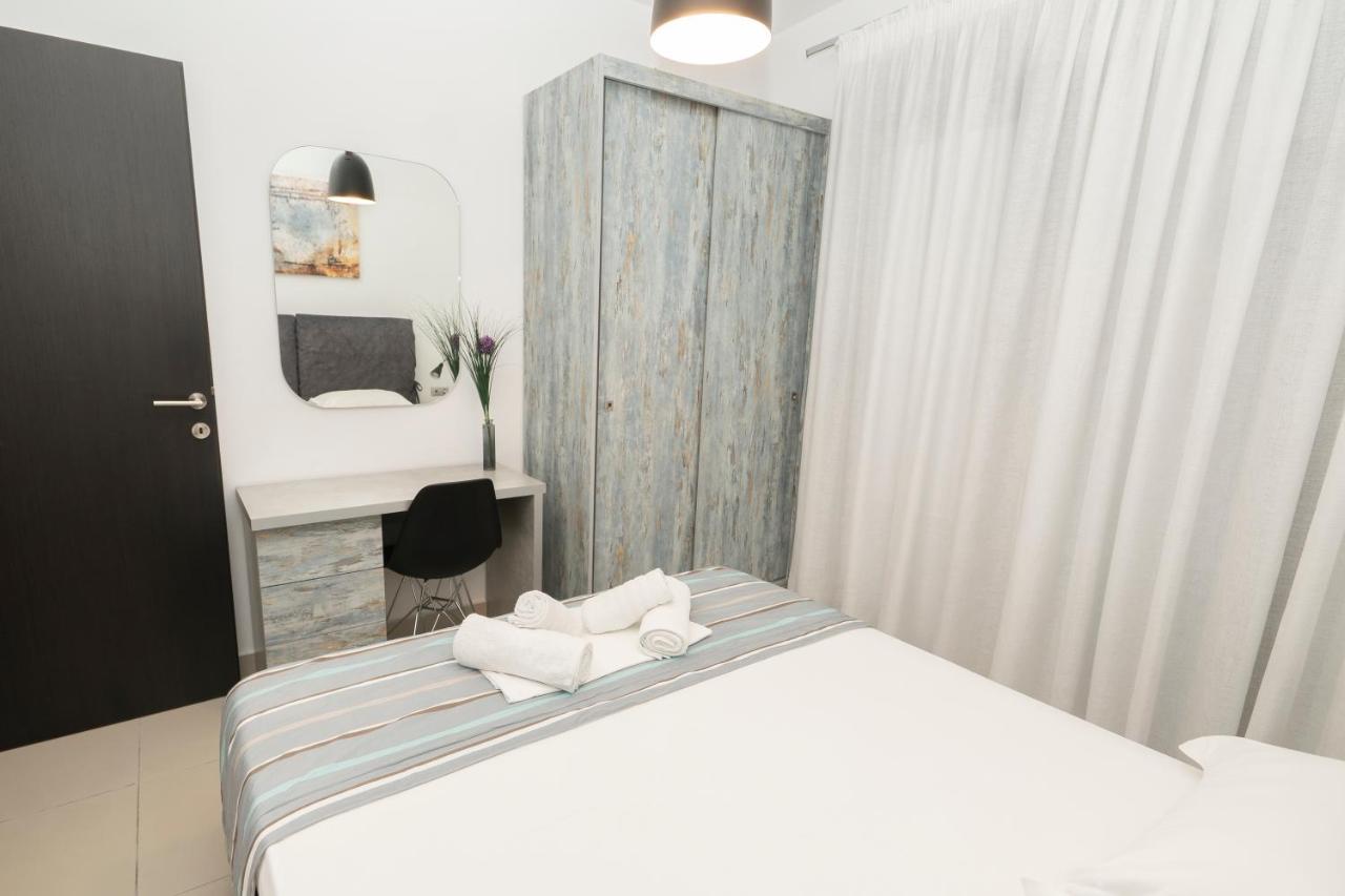Aelia Apartments Néa Péramos Extérieur photo