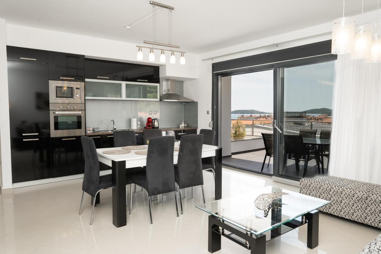Aelia Apartments Néa Péramos Extérieur photo