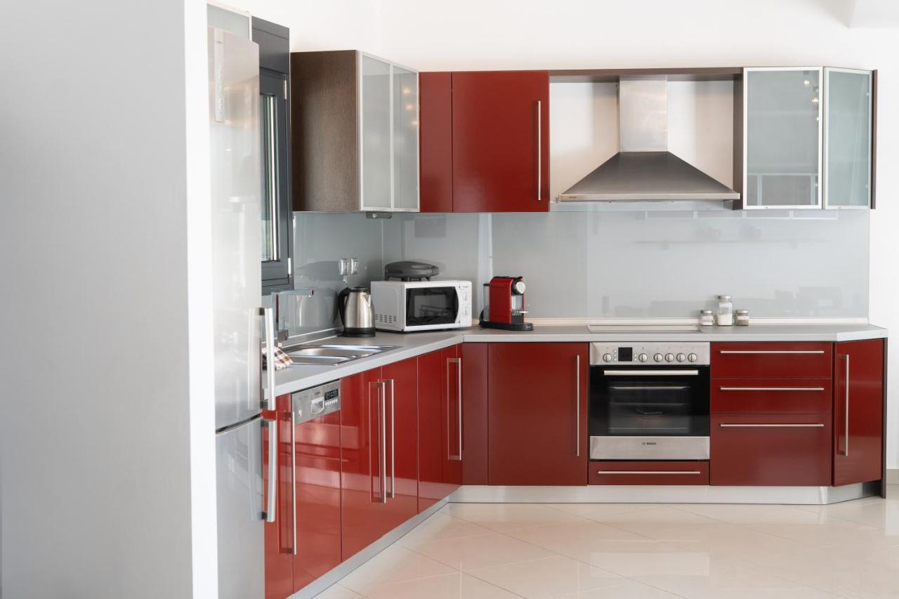Aelia Apartments Néa Péramos Extérieur photo