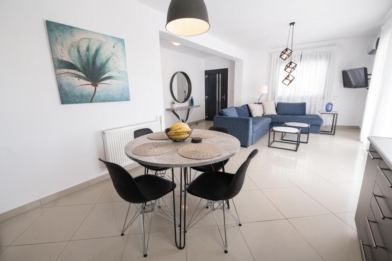 Aelia Apartments Néa Péramos Extérieur photo
