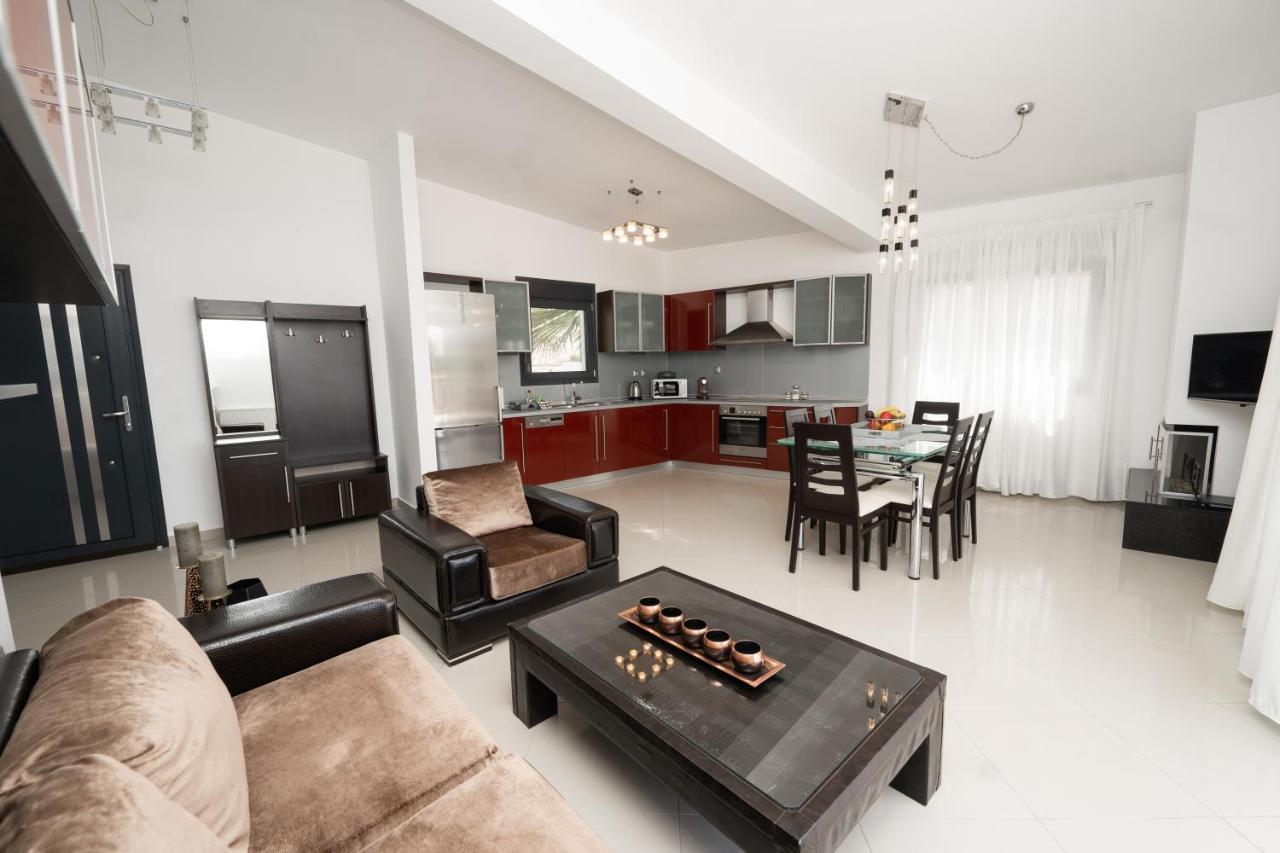 Aelia Apartments Néa Péramos Extérieur photo